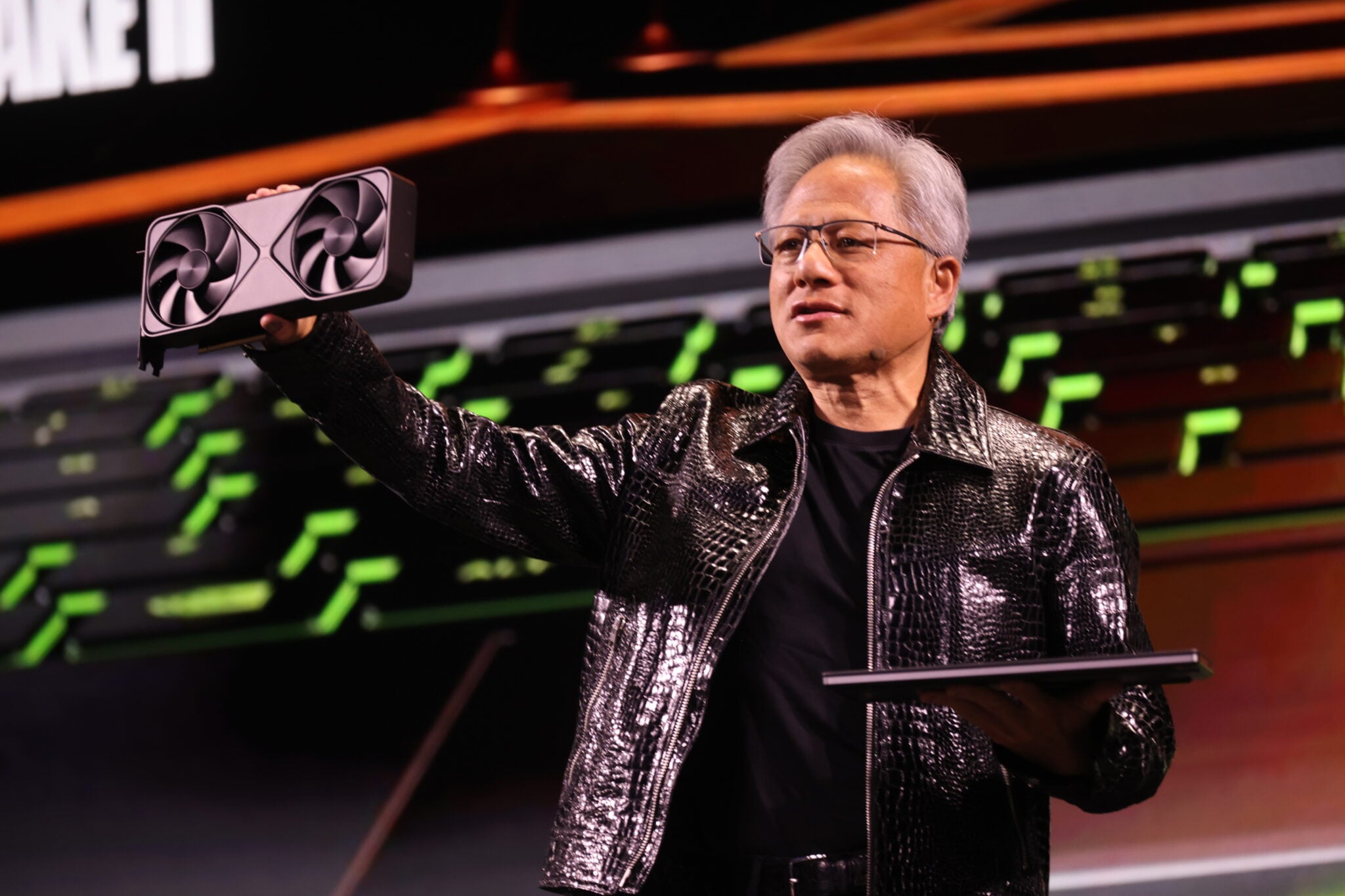 NVIDIA RTX PRO 5500: Đơn hàng tại Trung Quốc vượt 35 tỷ USD, nguồn cung có thể chỉ đáp ứng 5–10%