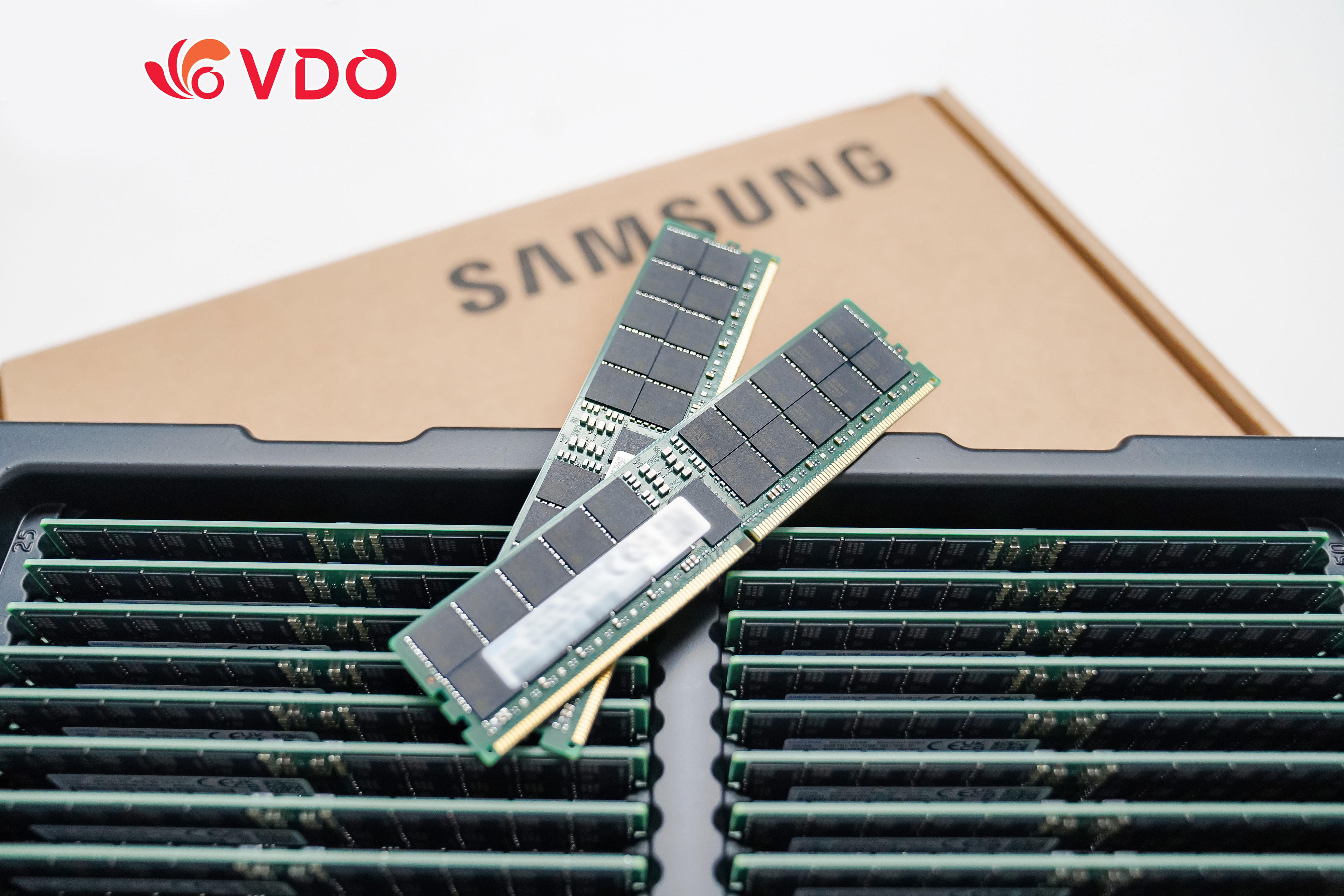 Cơn khát AI “hút cạn” chip nhớ, giá trị linh kiện hóa “vàng ròng”