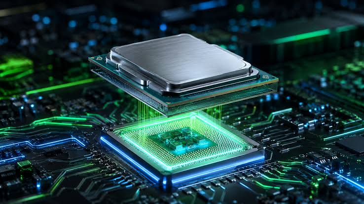 Thị phần CPU x86 của Intel giảm xuống mức thấp nhất kể từ năm 1995, AMD tiến sát 50% thị trường CPU máy chủ