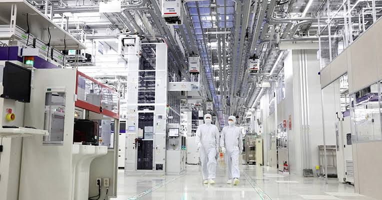 Các ông lớn bộ nhớ tăng tốc đầu tư: SK hynix hướng tới hoàn thành cleanroom Yongin Y2 vào 2029; Samsung đẩy nhanh P5 và P5 Fab 2